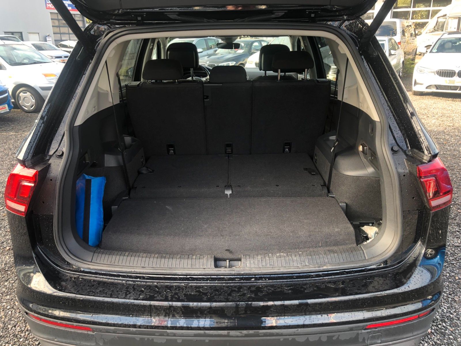Fahrzeugabbildung Volkswagen Tiguan Allspace Comfortline 7 Sitzer/Automatik