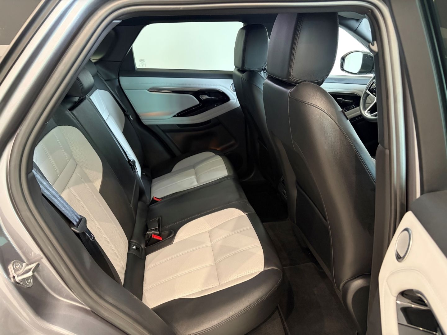 Land Rover Range Rover Evoque - Bild 5