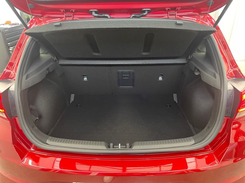 Fahrzeugabbildung Hyundai i30 FL 5-Türer (MY25) 1.5 T-GDI (140 PS) 48V 7-D