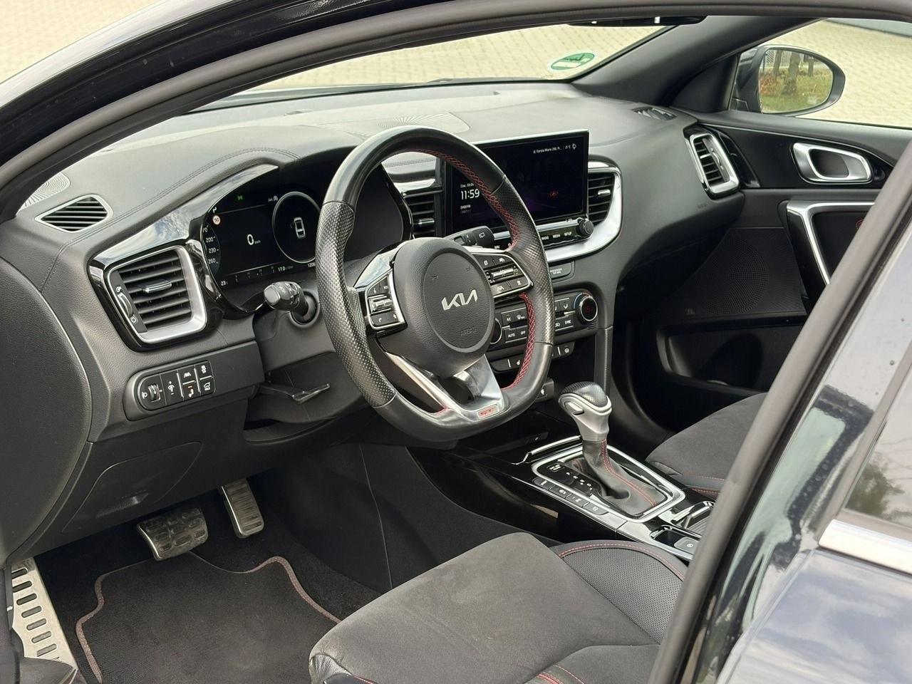 Kia ProCeed 1.6T-GDI Aut.GT LED Panorama Kam JBL...