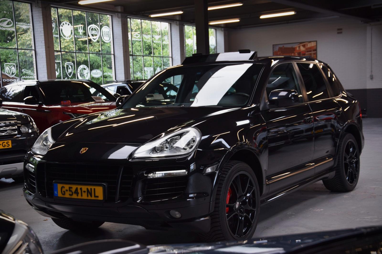 PORSCHE CAYENNE 4.8 GTS 405 ch 4X4 BVA - HAYON ÉLECTRIQUE - PACK SPORT - TOIT PANORAMIQUE