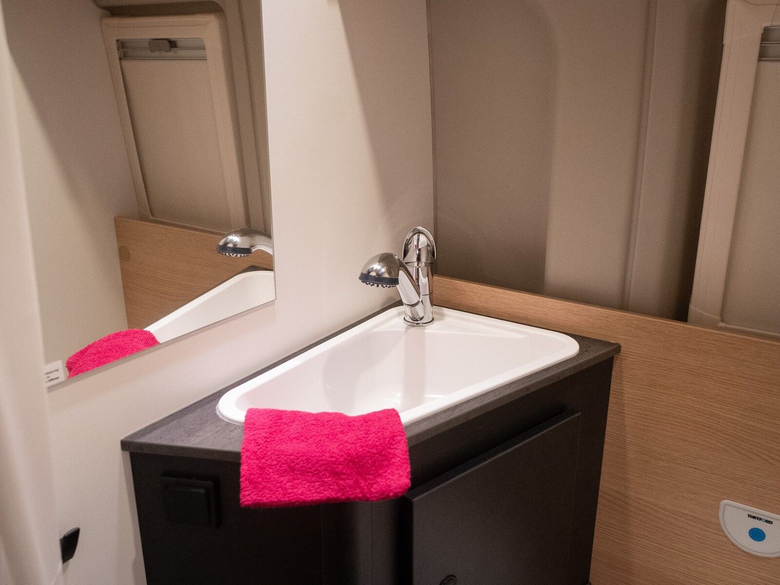 Fahrzeugabbildung Sunlight Adventure Cliff 602 Digital Paket/Chassis Paket!