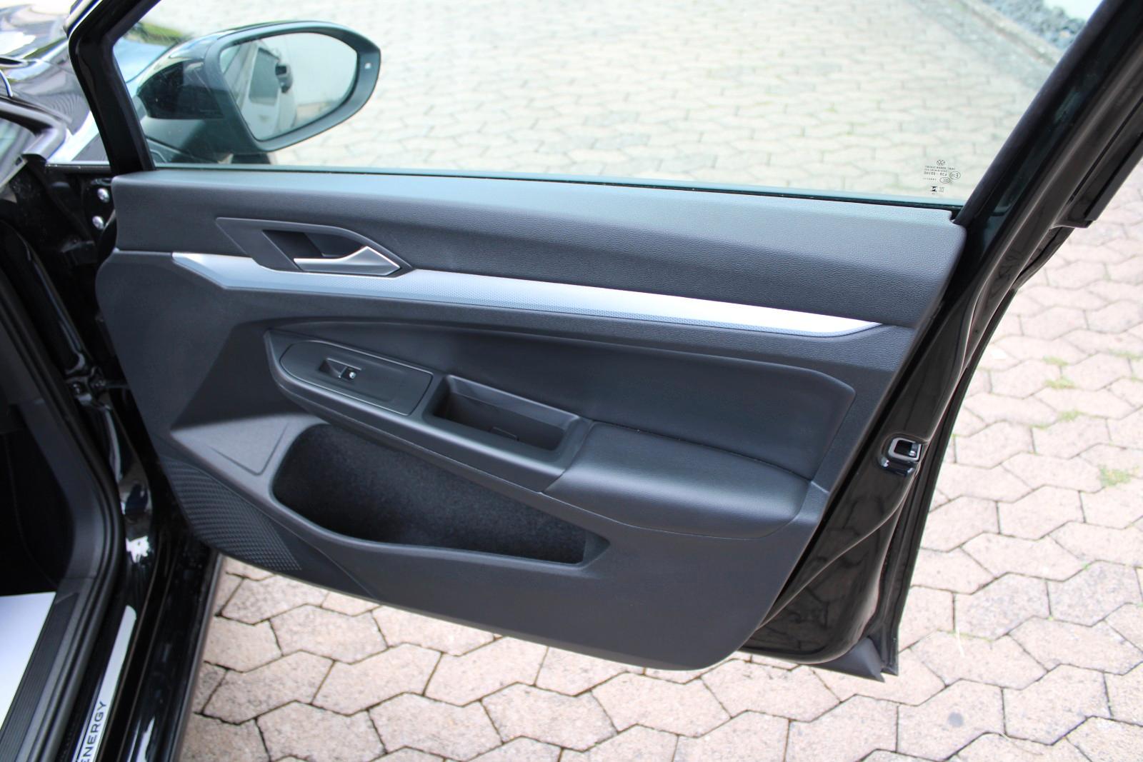 Volkswagen Golf VIII Lim. 1.5 eTSI 110 kW Energy, миниатюра 29