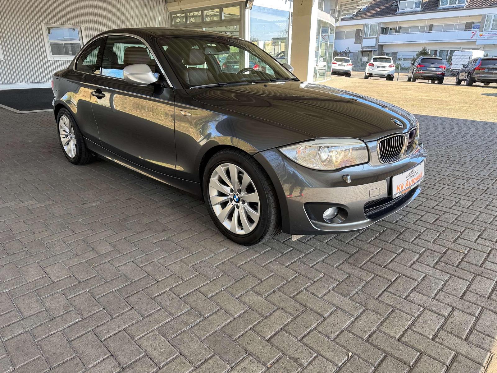 BMW 118 118d, Advantage-Paket, Leder, etc, sehr gepf