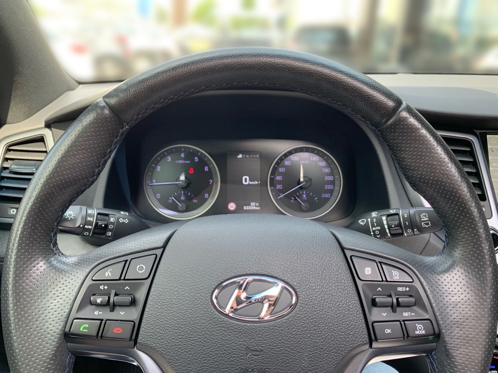 Fahrzeugabbildung Hyundai TUCSON 1.6 Turbo Passion + Panorama Dach