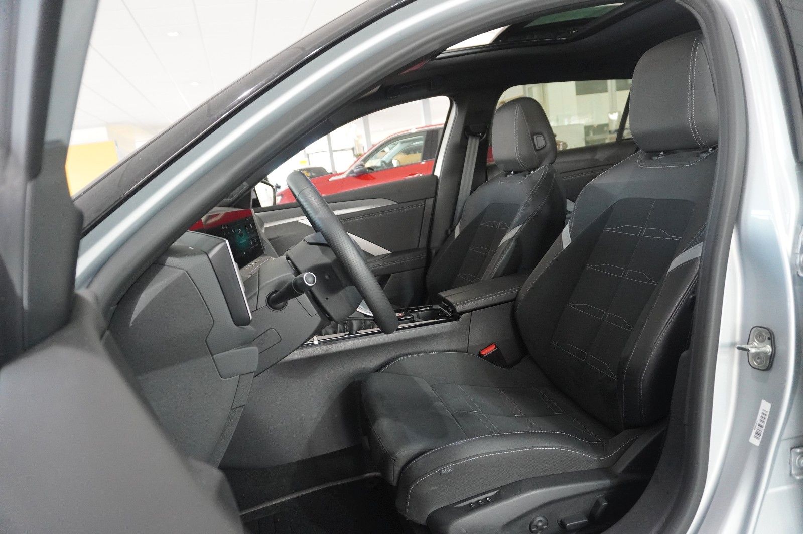 Fahrzeugabbildung Opel Astra L ST 1.2T GS SPORT NAVI/LED/360°/PANO./HUD