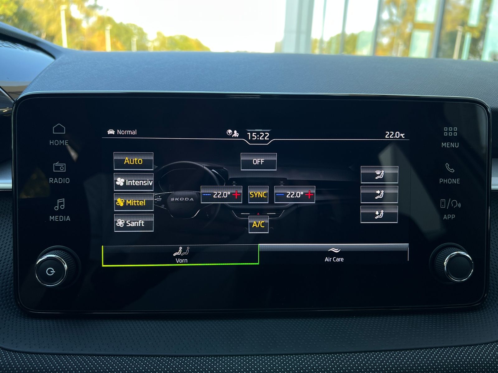 Fahrzeugabbildung SKODA Fabia Selection 1.0 TSI DSG *LED, SmartLink, Kam