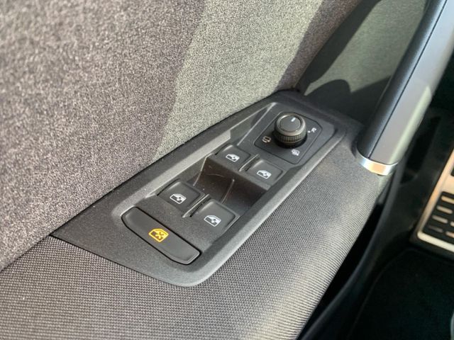 Touran Move 1.5 TSI Navi ACC Apple CarPlay