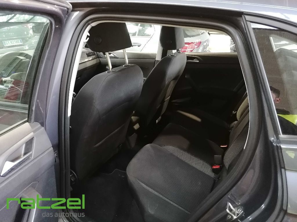 Fahrzeugabbildung Volkswagen Taigo Life 1,0 l TSI Navi Digitales Cockpit LED