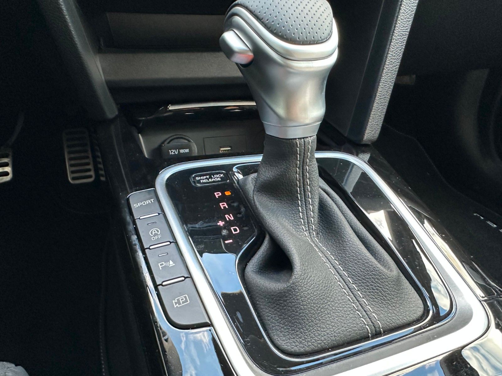 Fahrzeugabbildung Kia XCeed 1.5 T-GDI DCT GT-line Lederpaket