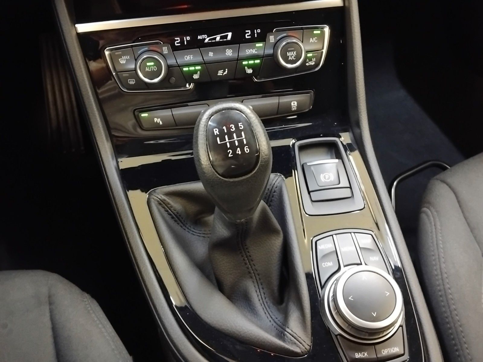 BMW 216 (08/2019, Benzin)