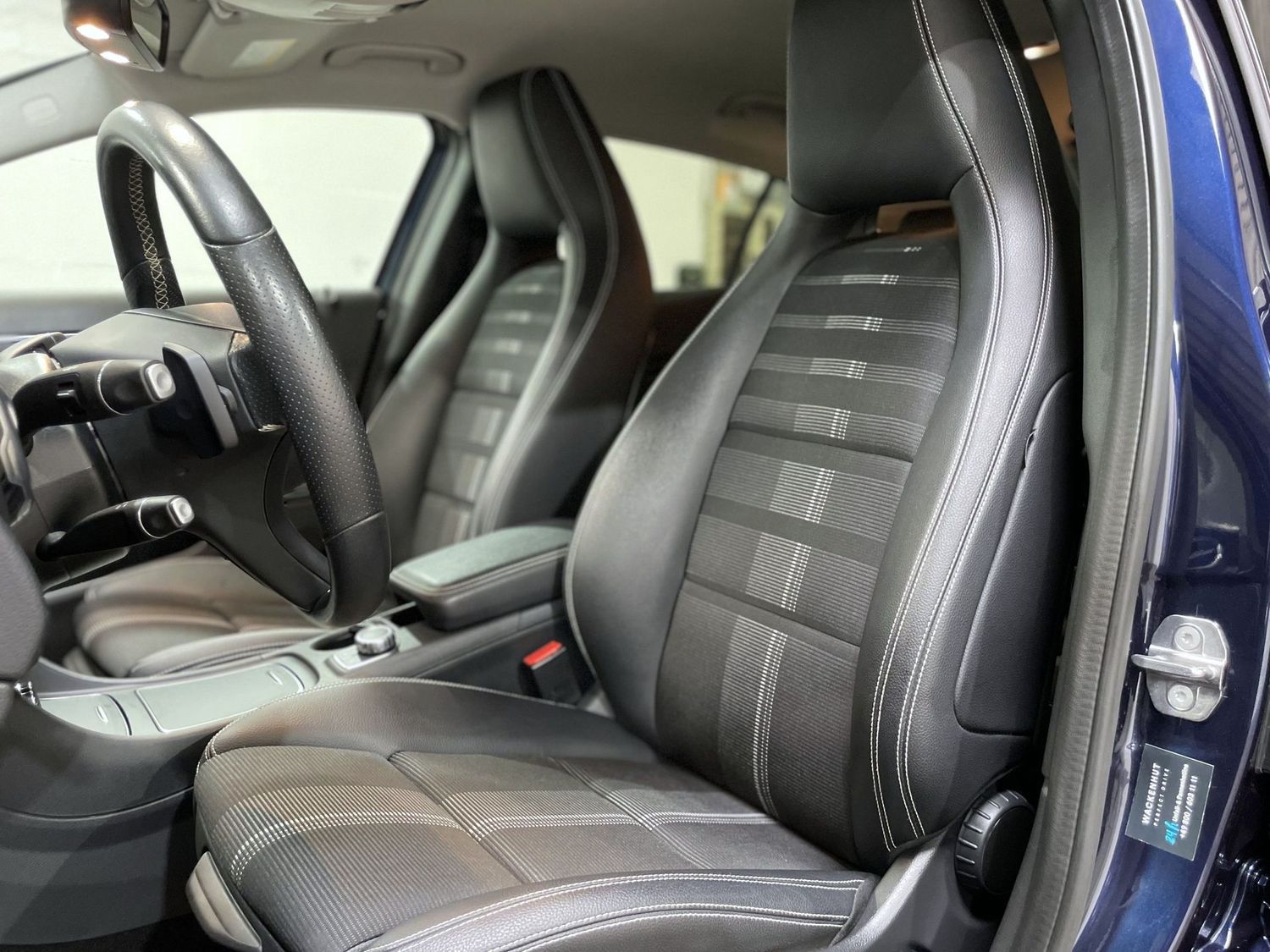 Fahrzeugabbildung Mercedes-Benz GLA 220 CDI 4Matic Off-Road#Sport#LED#Ambiente#K