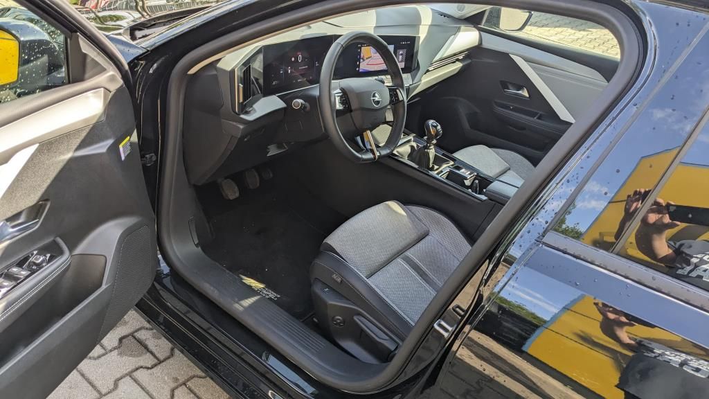 Autohaus Zimpel & Franke - Opel ASTRA Elegance 1.2 Turbo 96 kW 130 PS - Bild 9 Autohaus Zimpel & Franke - Opel ASTRA Elegance 1.2 Turbo 96 kW 130 PS - Bild 9