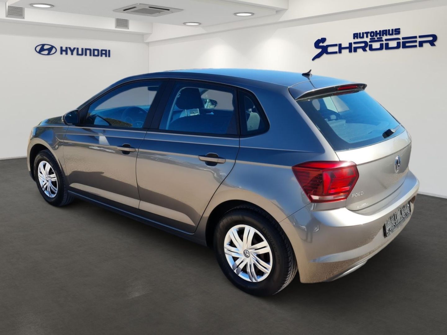 Fahrzeugabbildung Volkswagen Polo Trendline VI (AW1)(08.2017- 2021)