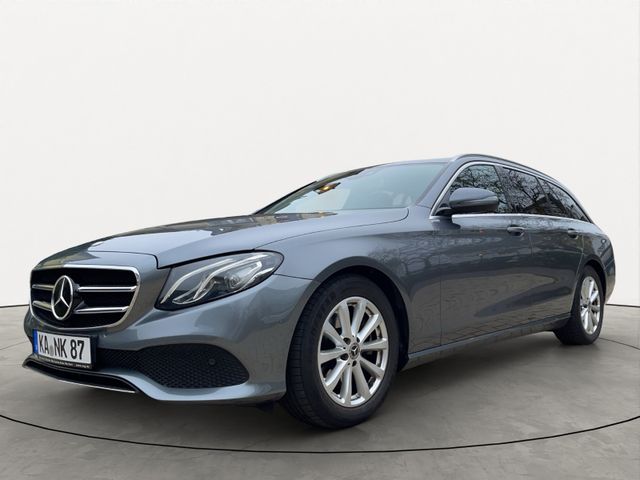 Mercedes-Benz E 220 d 4MATIC 9G-Tronic AVANTGARDE Navi LED Kam