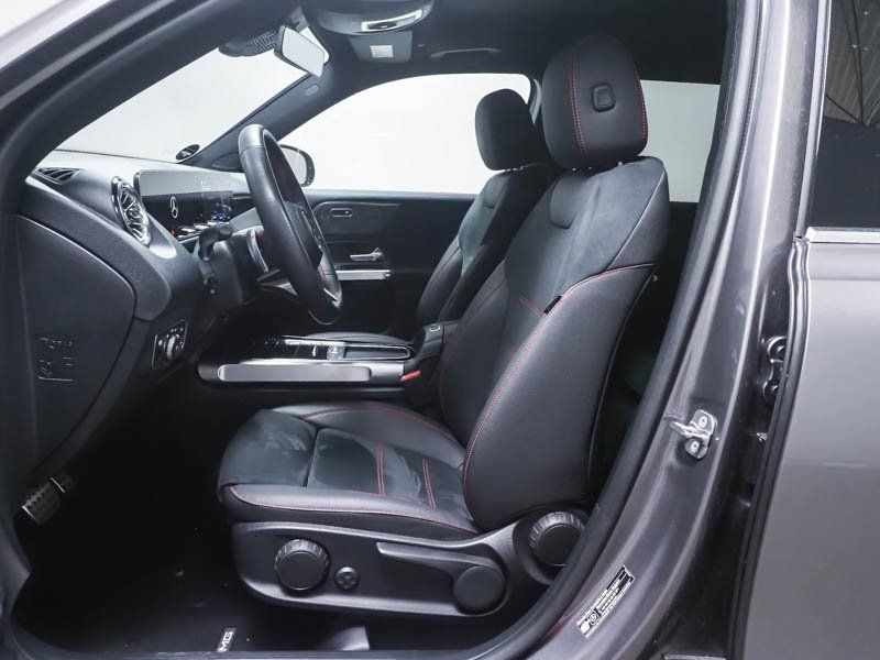 Mercedes-Benz GLB 180 AMG Advanced MBUX Pano Kamera LED Ambien foto 6