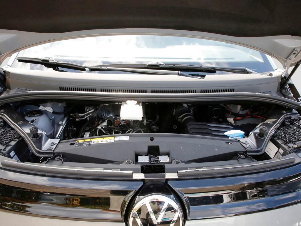 Volkswagen T7 Multivan 2.0 TDI 17" Matrix Standheizung Vis 