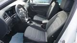 Volkswagen Tiguan Highline 4M R-Line Panorama,Navi,LED,AHK - Volkswagen Tiguan mit Benzin-Antrieb: Geländewagen