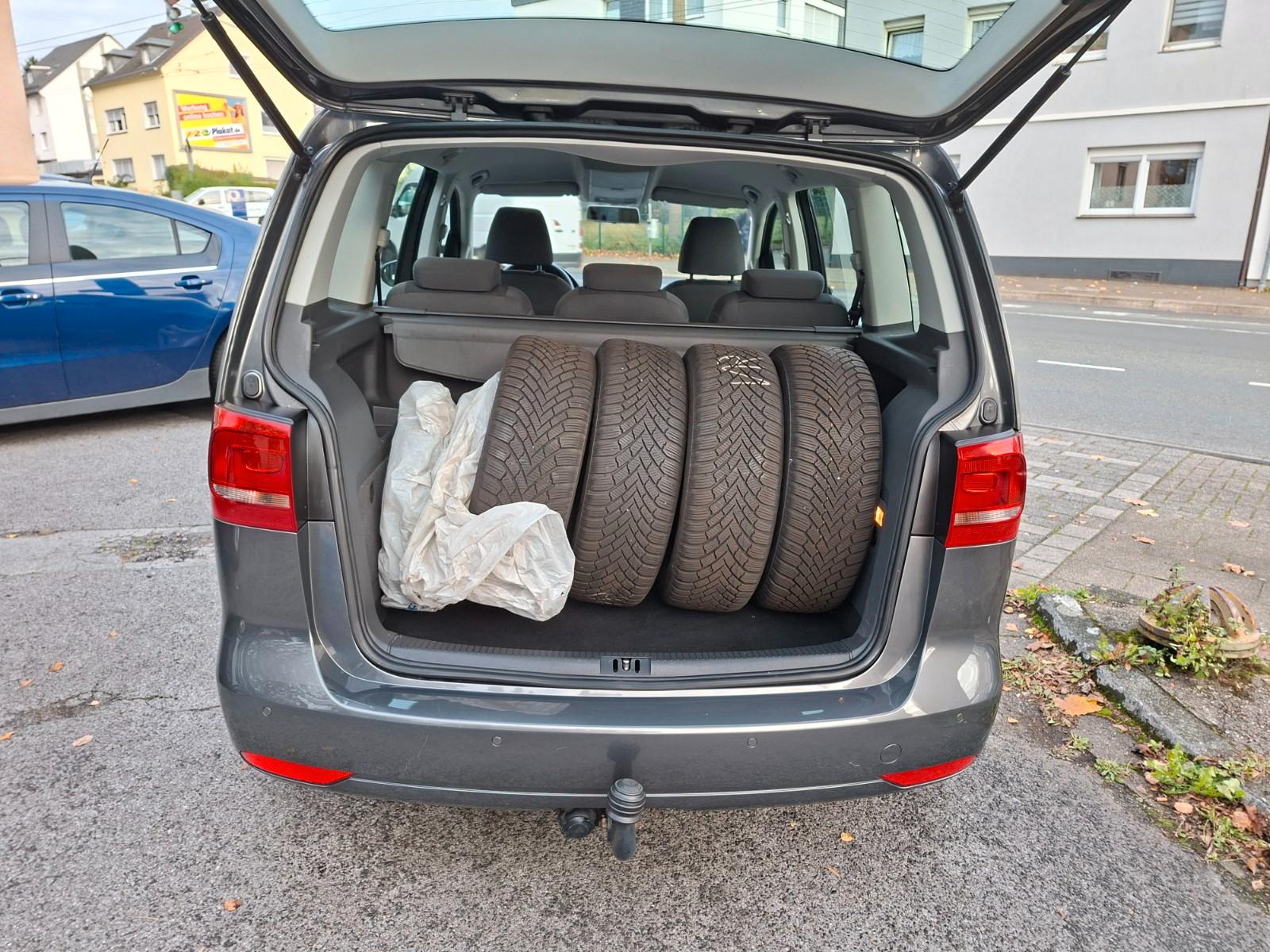 Volkswagen Touran 2010 — photo 5
