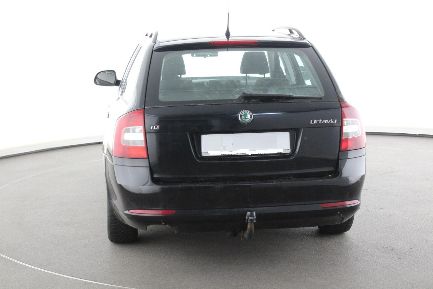 Skoda Octavia 2009 — фото 10