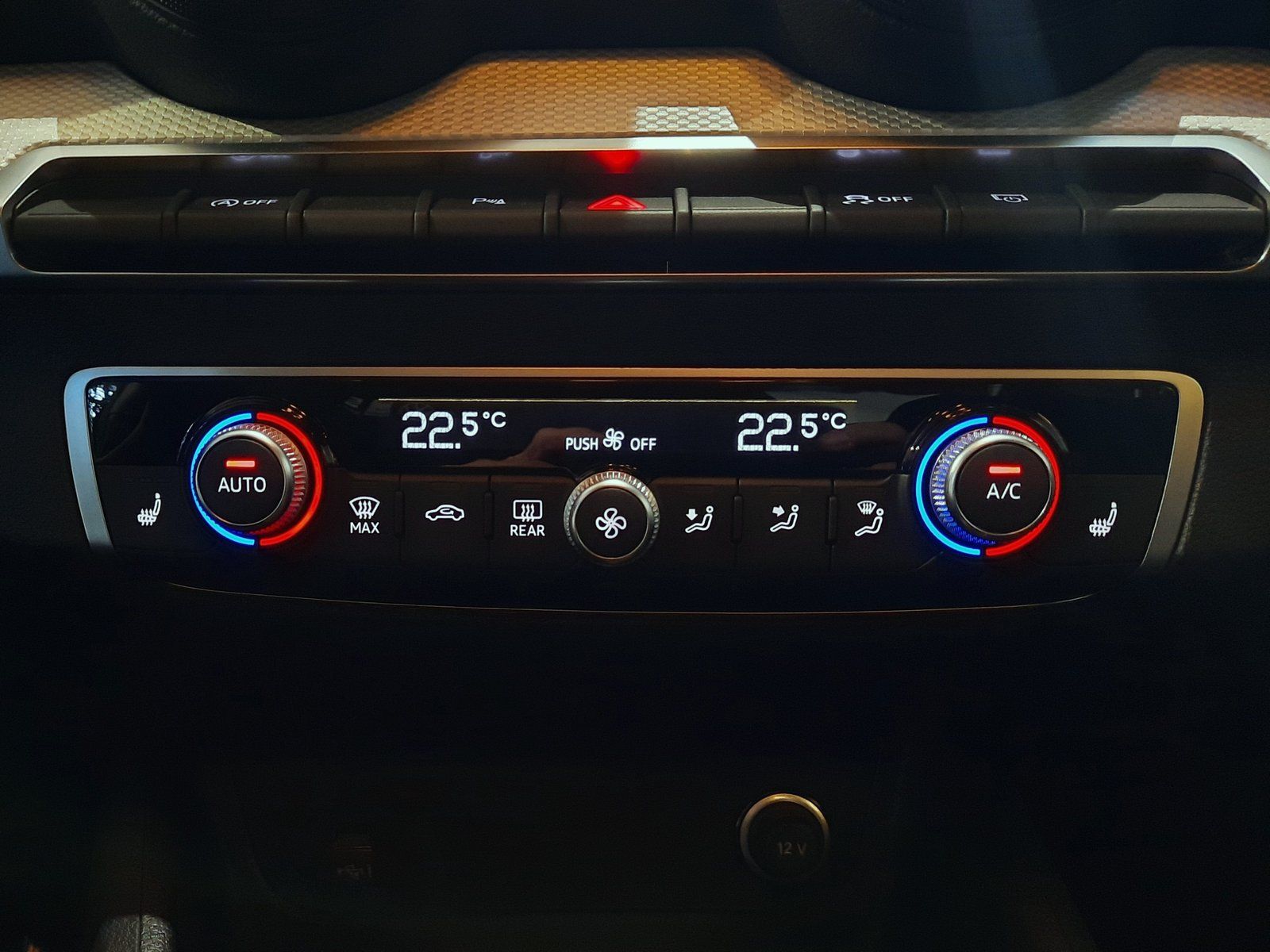 Fahrzeugabbildung Audi Q2 35 TFSI advanced S-Tronic *Cam*LED*AppC.*