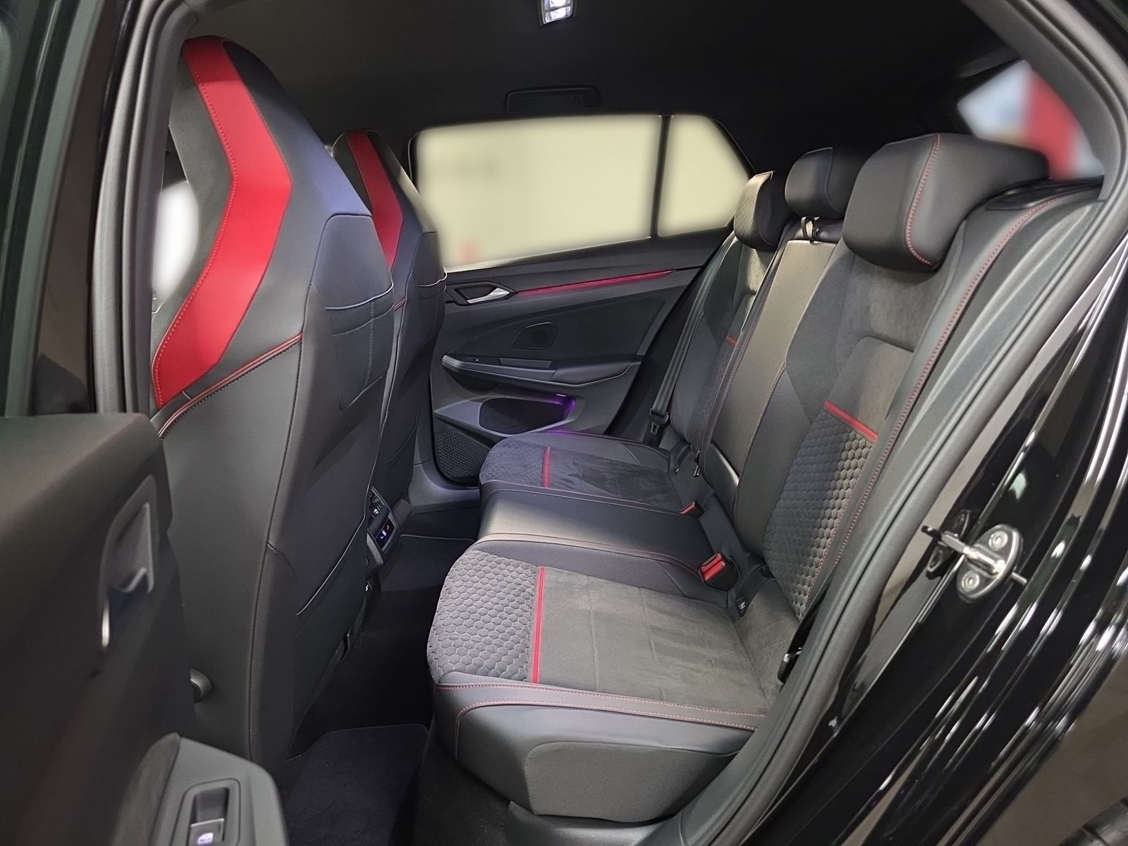 Volkswagen Golf VIII 2.0 TSI GTI Clubsport HEAD-UP HARMAN foto 14