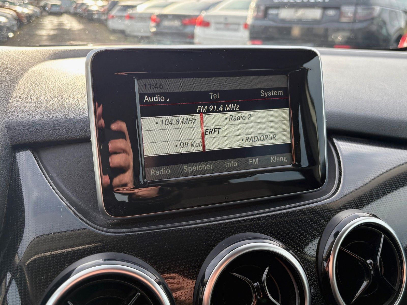 Fahrzeugabbildung Mercedes-Benz B 180 BE Klima PDC 1.HAND SPORTLENKRAD Sitzhzg