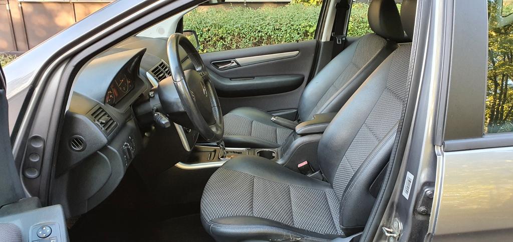 Mercedes-Benz A 160