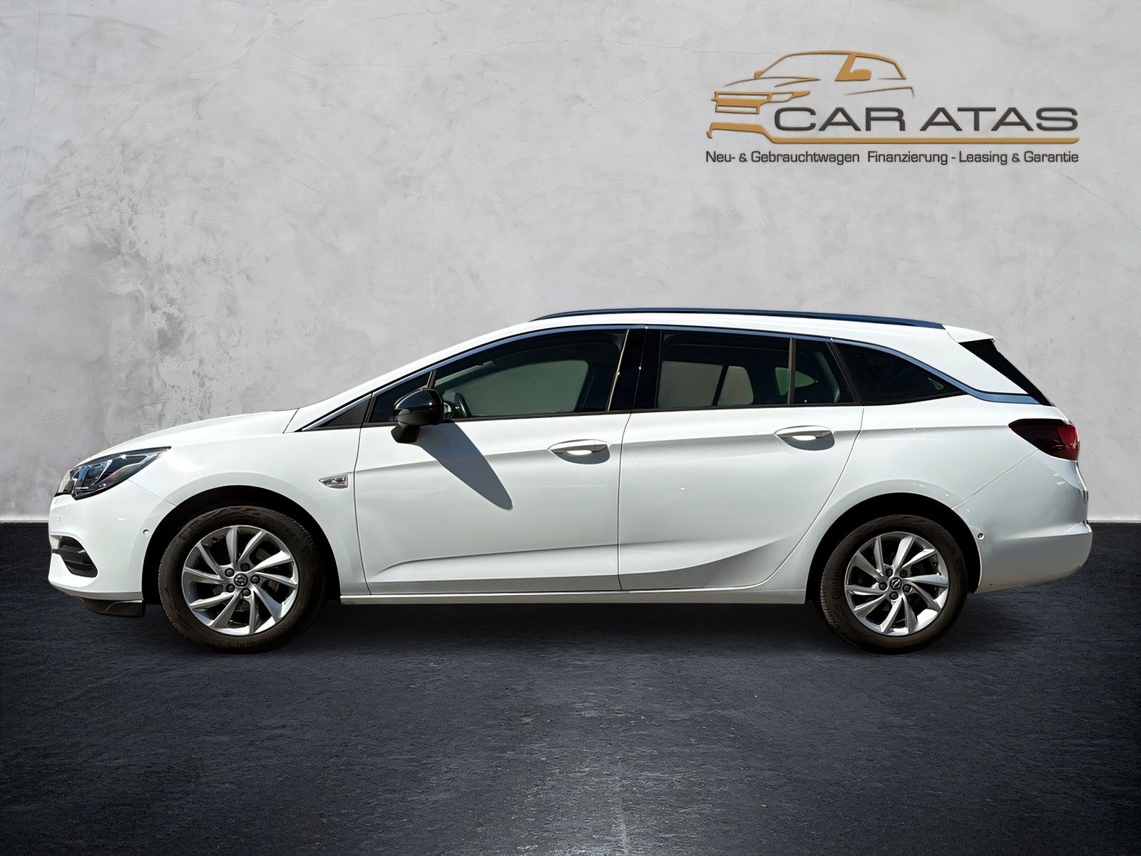 Fahrzeugabbildung Opel Astra BUSINESS PDC TEMPOMAT RFKAM WINTERREIFEN