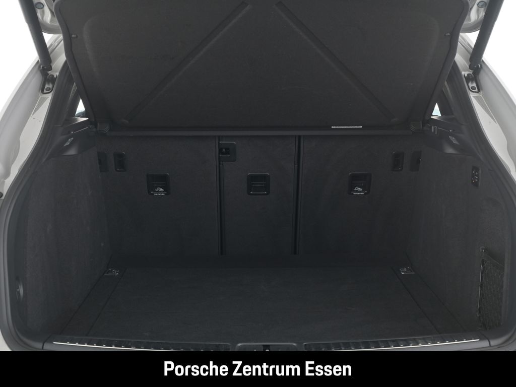 PORSCHE Macan 2022