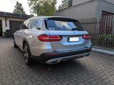 Mercedes-Benz E 220 d 4MATIC T All-Terrain Autom. WideScreen - Mercedes-Benz E 220: 4matic
