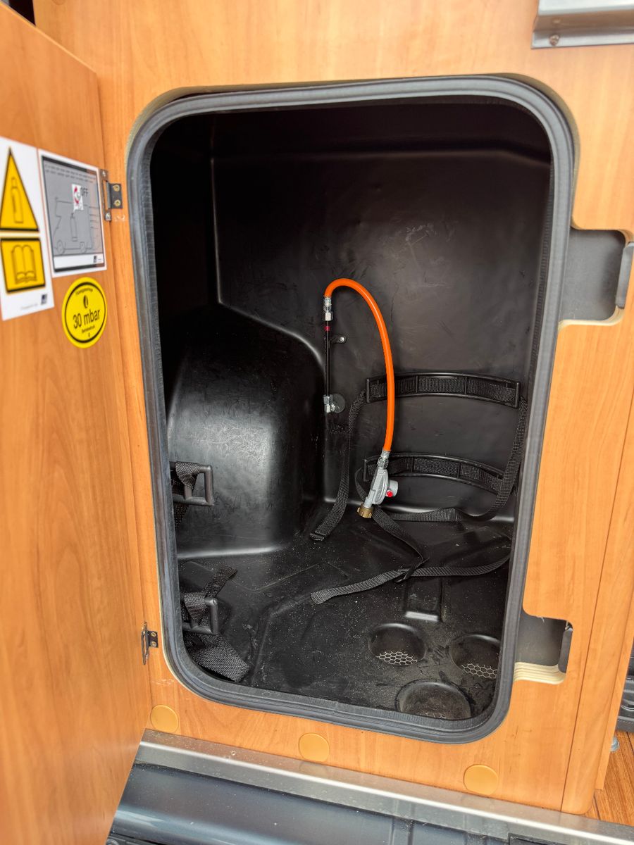 Fahrzeugabbildung Pössl 540 ROADCAMP R NAVI KAMERA RAUMBAD 1.HAND