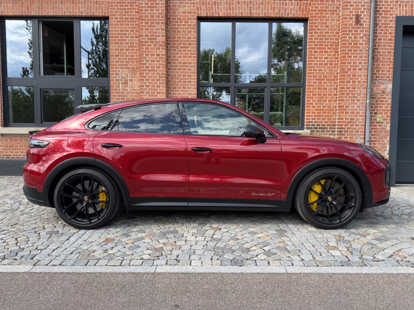 Porsche Cayenne Coupe Turbo GT Burmester 8-Fach Carbon foto 2