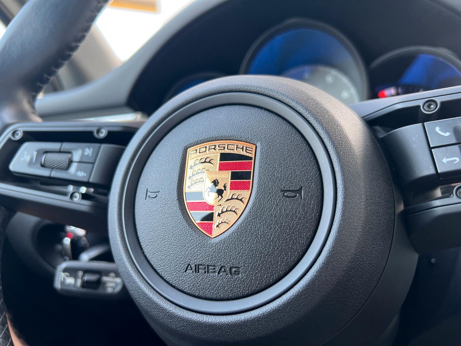 Porsche Macan S DE-FZG LUFT 75L AHK 21" RS APPROVED MWST