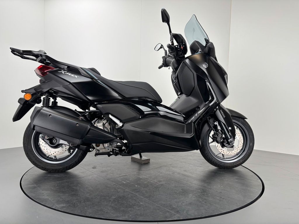 Fahrzeugabbildung Yamaha XMAX 300 TECHMAX *NEUWERTIG *TOPCASETRÄGER