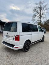 Volkswagen T6 Multivan Comfortline,Standheizung,TÜV,20Z - VW T6 Multivan von privat
