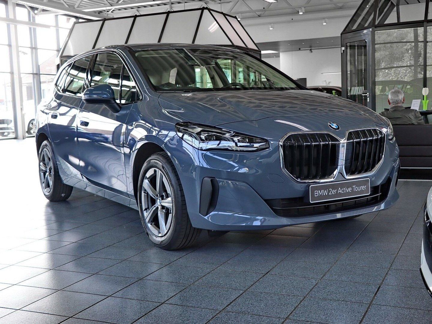BMW 220i Active Tourer bis 01 2030, Anhänge foto 2