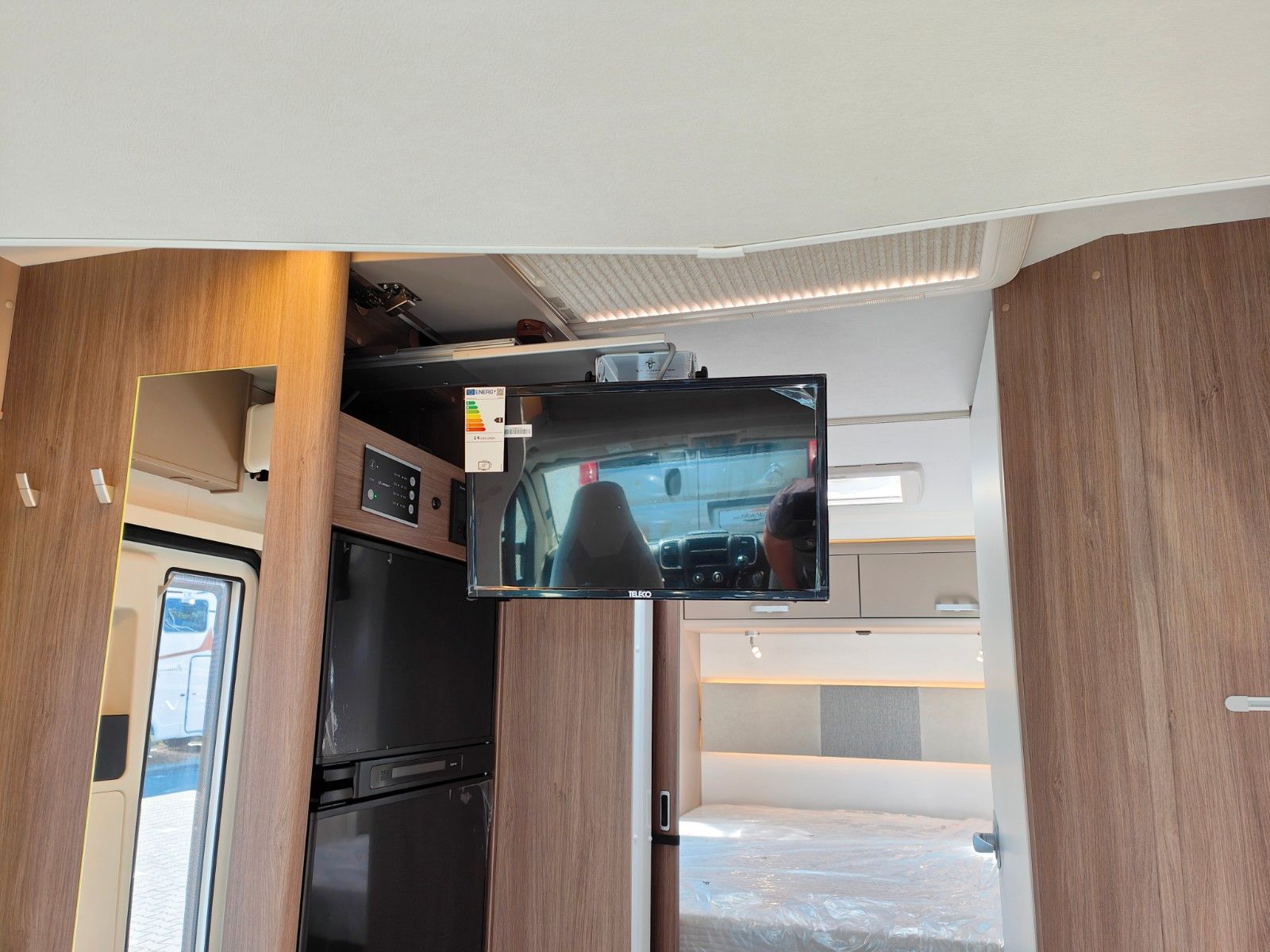 Fahrzeugabbildung Carado T-457 pro+  Modell 2026 Automatik TV
