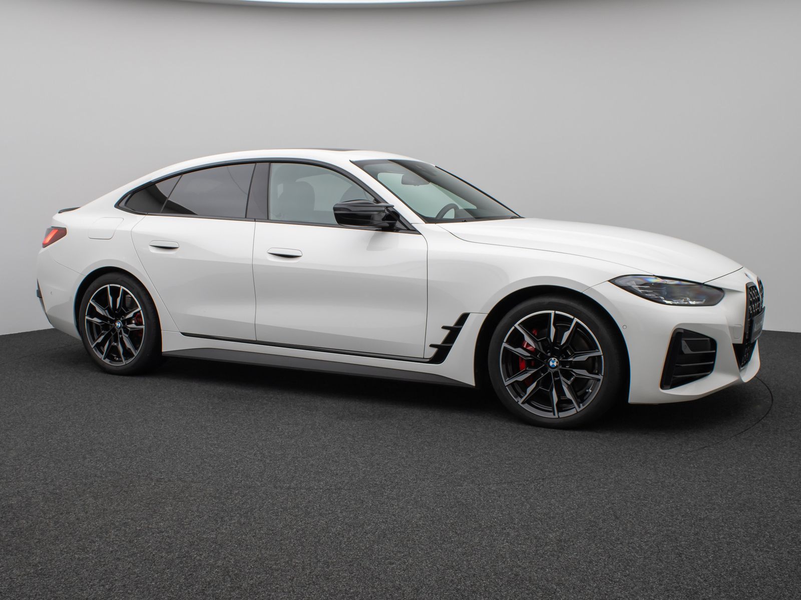 Fahrzeugabbildung BMW M440i xD Gran Coupé Glasdach Kamera HUD DAB H/K