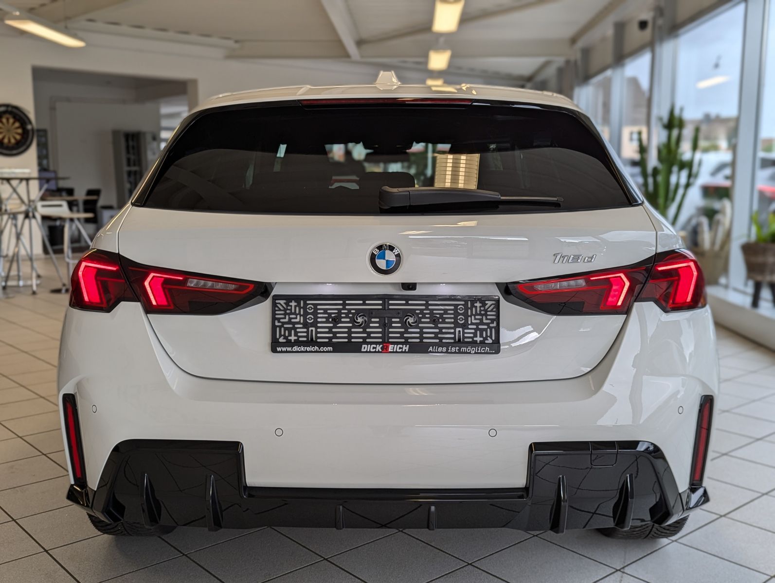 BMW 118 d M-Sport Pano HUD Innovations-Paket 360 AHK - Image 6