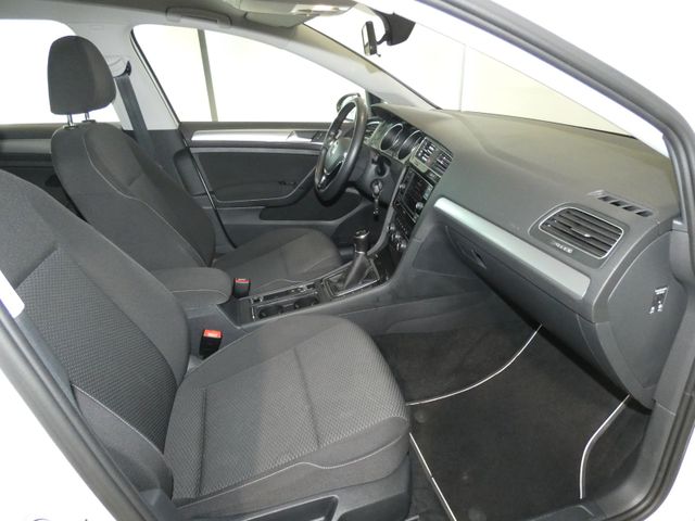 Golf 1.0 TSI SHZ KLIMAAUTOM. TEL TEMPOMAT 18ZOLL