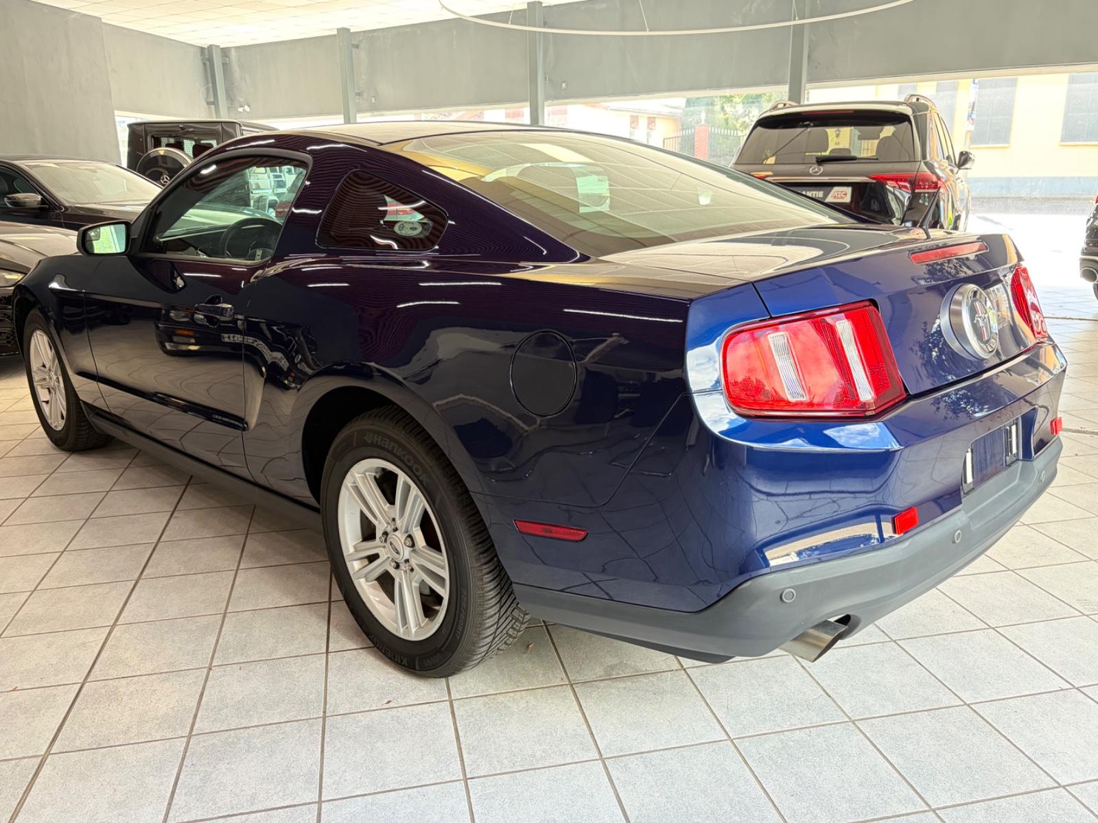 Ford Mustang 3.7 V6 305ch BVM - 2 ème main - Carnet entretien - CT récent - Régulateur