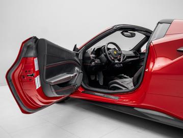 صورة مصغرة 14 لـ 2015 Ferrari 488 SPIDER