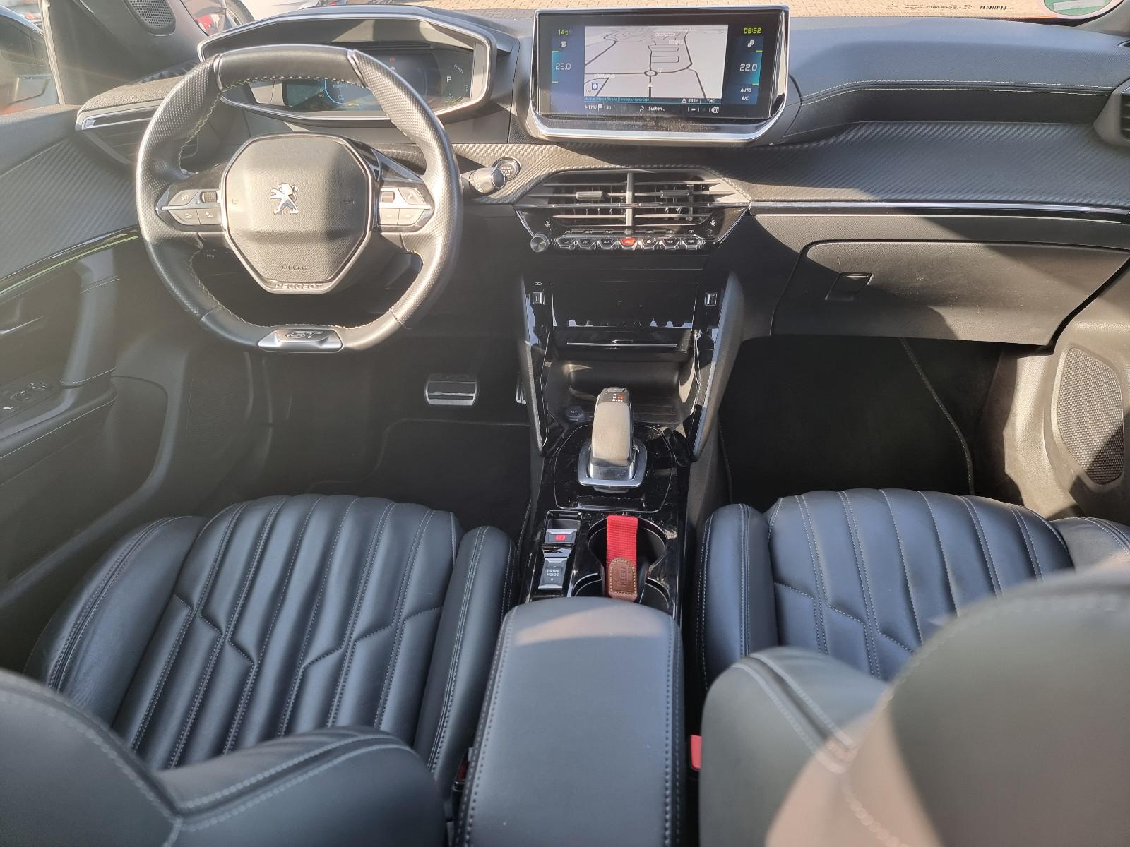 Peugeot e-2008 GT-Line -KLIMA-NAVI-CARPLAY-SHZ-CAM-LEDER