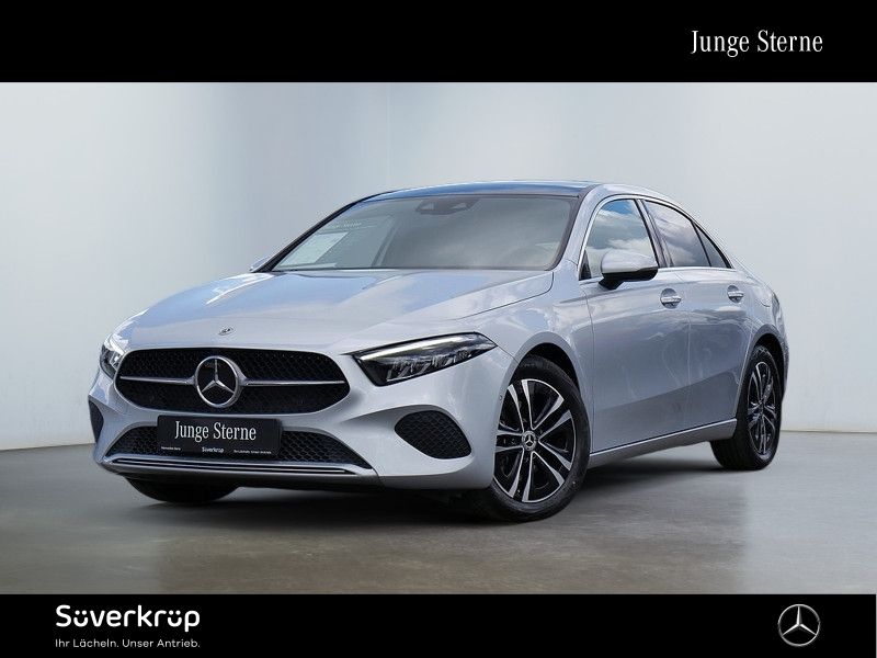 MERCEDES-BENZ A 200 d Lim. // PROGRESSIVE MEMO AHK DISTR PANO