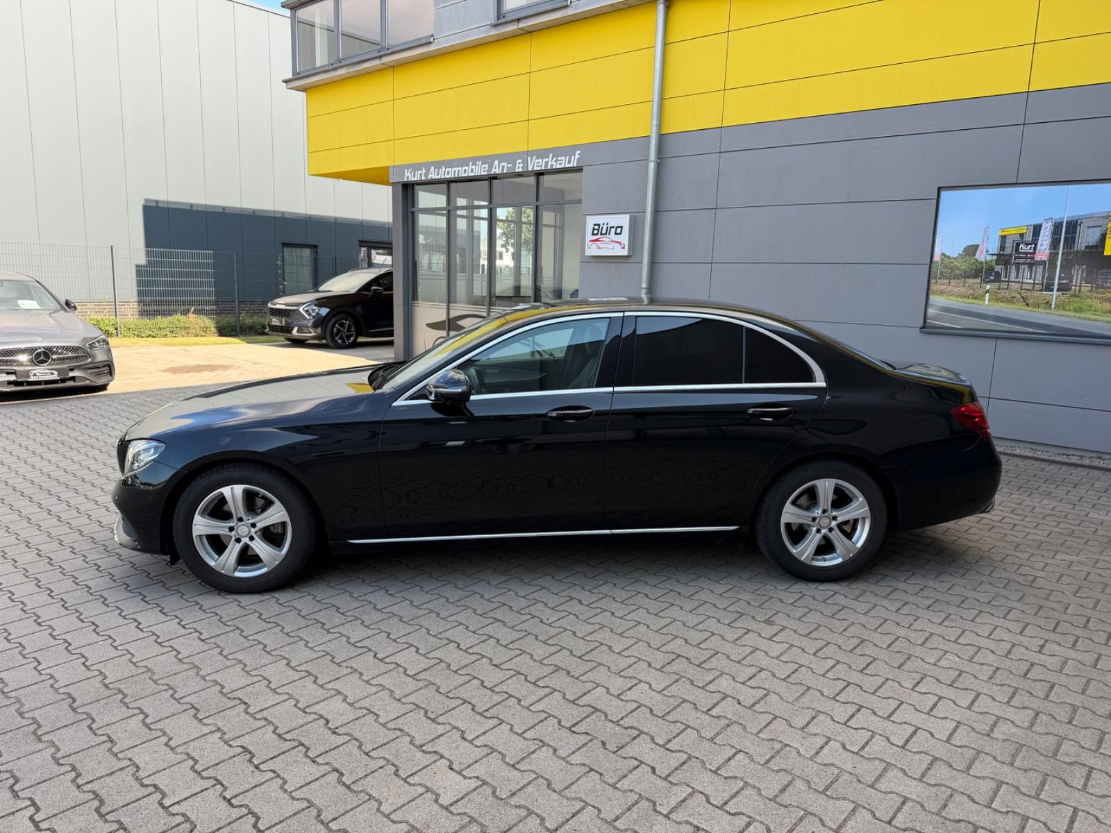 Mercedes-Benz E 220 d/AUTOMATIK/LED/LEDER/SHZ/NAVI/KAMERA