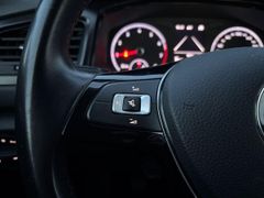 Fahrzeugabbildung Volkswagen T-ROC 1.0 TSI  DAB PDC SH CLIMATRONIC START/STOP