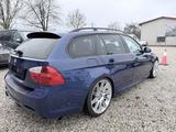BMW 320i M SPORT PAKET Alcantara Xenon Panorama `19 - blaue BMW 320