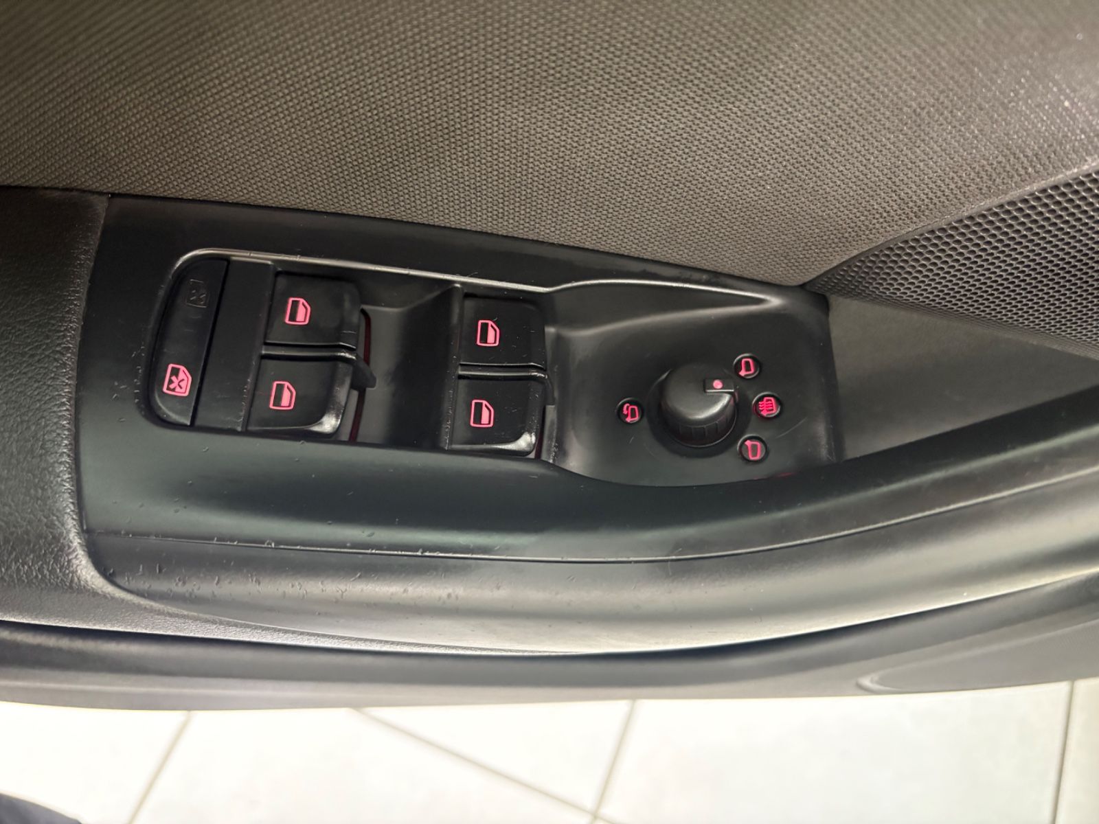 Fahrzeugabbildung Audi Q3 1.4 TFSI * PANORAMADACH*NAVI* 1.HAND *