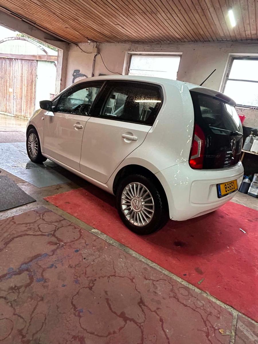Volkswagen up!